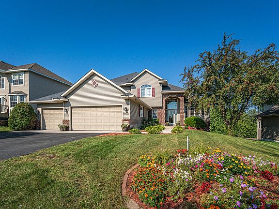4th image of 852 Bridle Creek Dr
