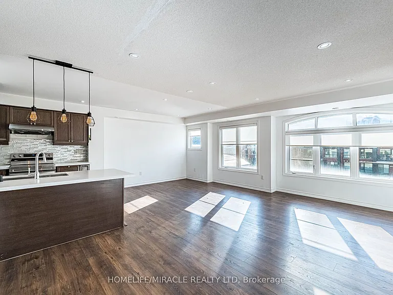 200 Veterans Dr #98 — Photo 10