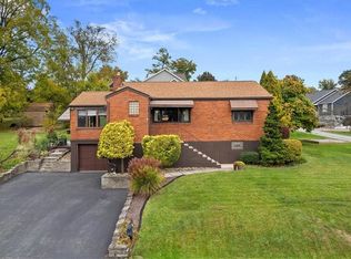 12101 Bradley Dr, North Huntingdon, PA 15642