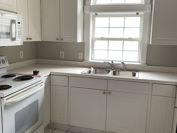 3rd image of 5825 Catalina Dr Unit 1231