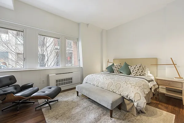 Sold by Nest Seekers International | media 6