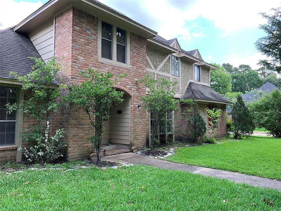 1st image of 1102 Romaine Ln