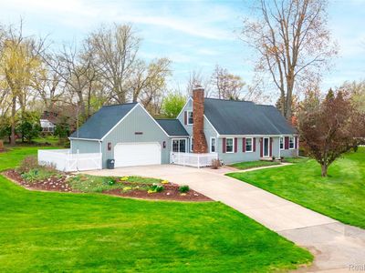 27758 Johnson Rd, Grosse Ile, MI, 48138