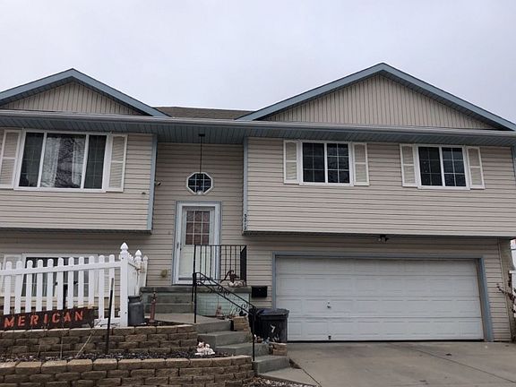 3rd image of 3212 W St