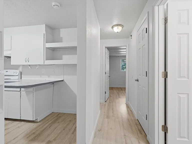 3114 Iowa Ave #1 — Photo 9