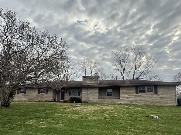 8000 S Hickory Ln, Daleville, IN 47334