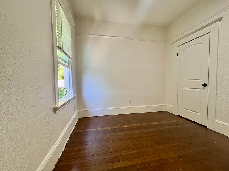 3115 Martin Luther King Jr Way — Photo 32