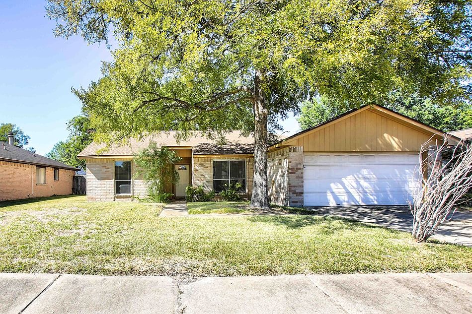 1st image of 10118 Limewood Ln