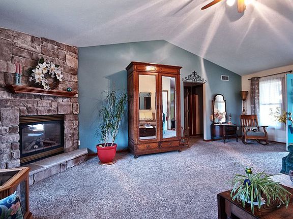 3rd image of 19518 Sunward Ct
