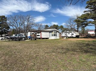 239 Berry Ln, Eufaula, OK 74432