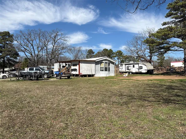 239 Berry Ln, Eufaula, OK 74432