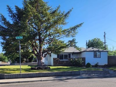 2101 W 5th Ave, Kennewick, WA, 99336