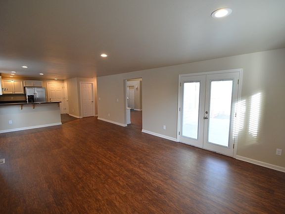 4th image of 1213 Madrona Dr