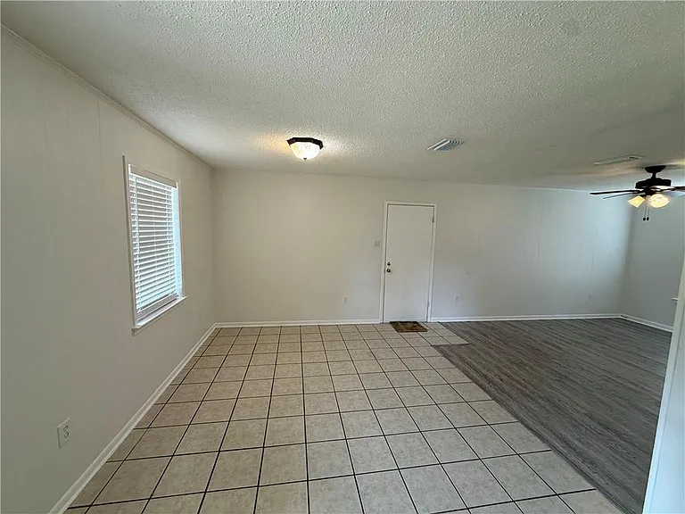 7662 Simmons Dr — Photo 13