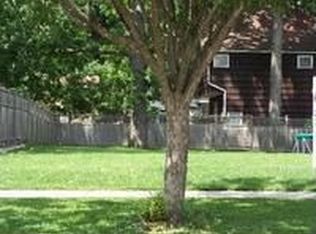 1308 Warren Ave, Downers Grove, IL 60515