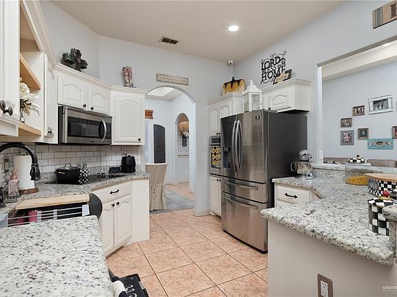 5th image of 1905 Ariel Ln