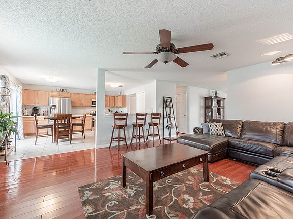 3rd image of 1050 Battery Pointe Dr