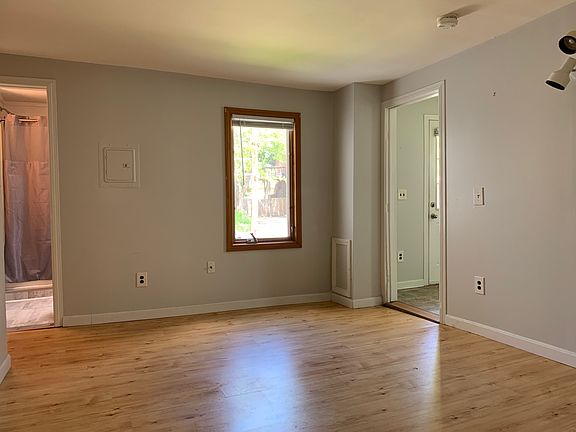 5th image of 135 Main St #C