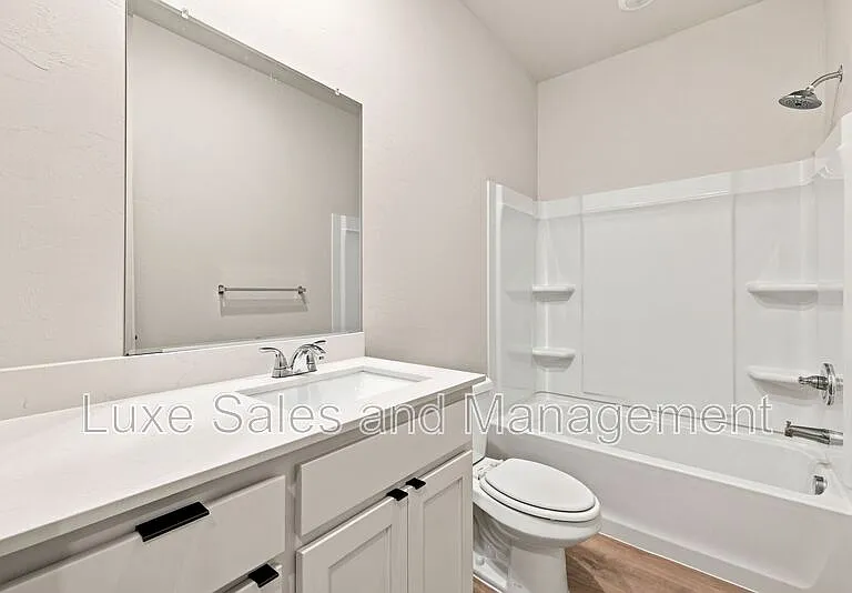 8012 NW 110th Dr — Photo 12