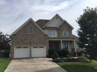 1001 Britts Dr, Lenoir City, TN 37772