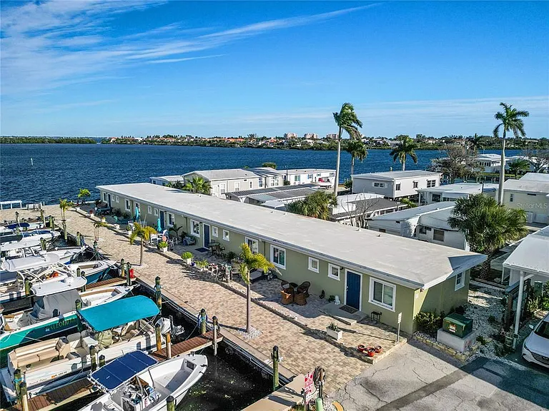 3740 Gulf Of Mexico Dr #114 — Photo 3