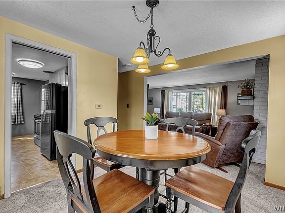 2nd image of 959 Parker Blvd