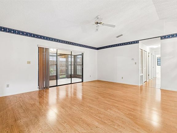 3rd image of 11301 MAYBROOK AVENUE