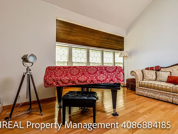 4th image of 47017 Palo Amarillo Dr