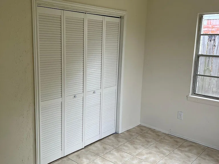 204 Grantham Rd — Photo 5