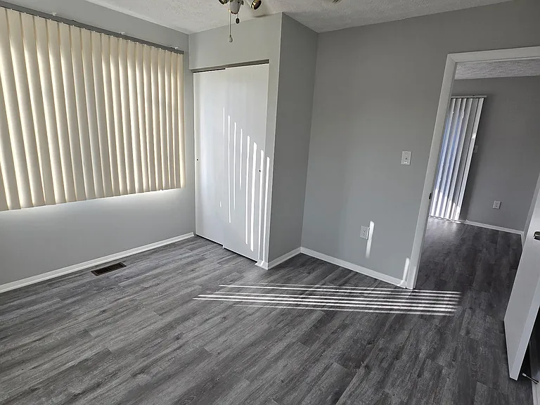 306 Holly Manor Rd — Photo 8