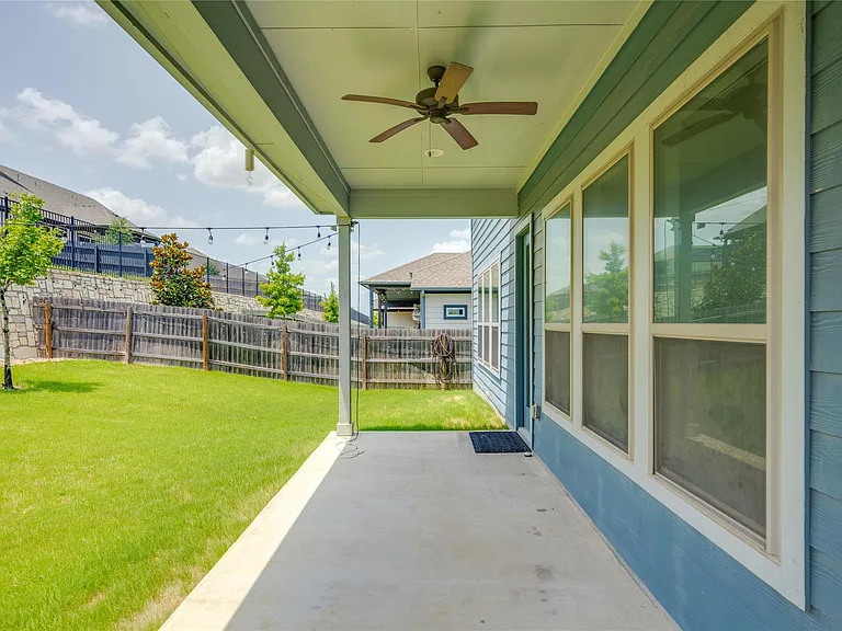 9813 Evening Canopy Dr — Photo 35