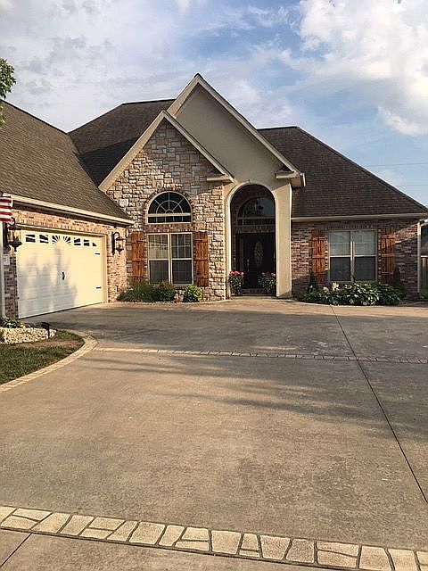 2nd image of 122 Jason Blvd