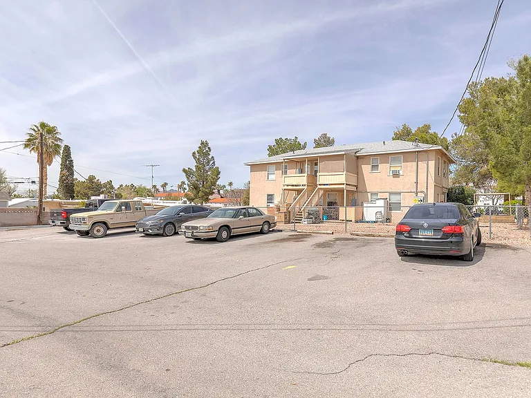 619 A Avenue — Photo 21