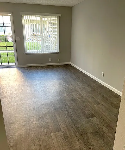 Capitol Ave Apartments — Photo 5