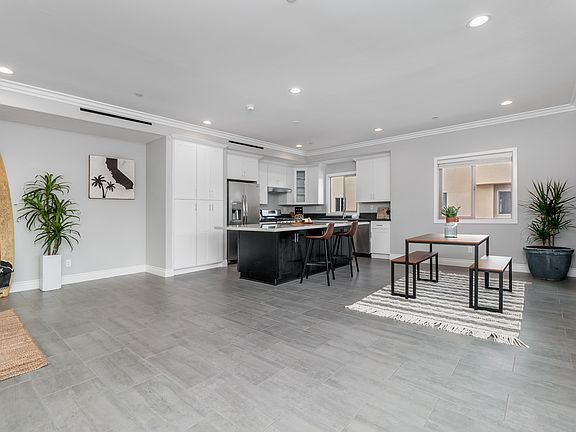 4th image of 25024 Medawar Way
