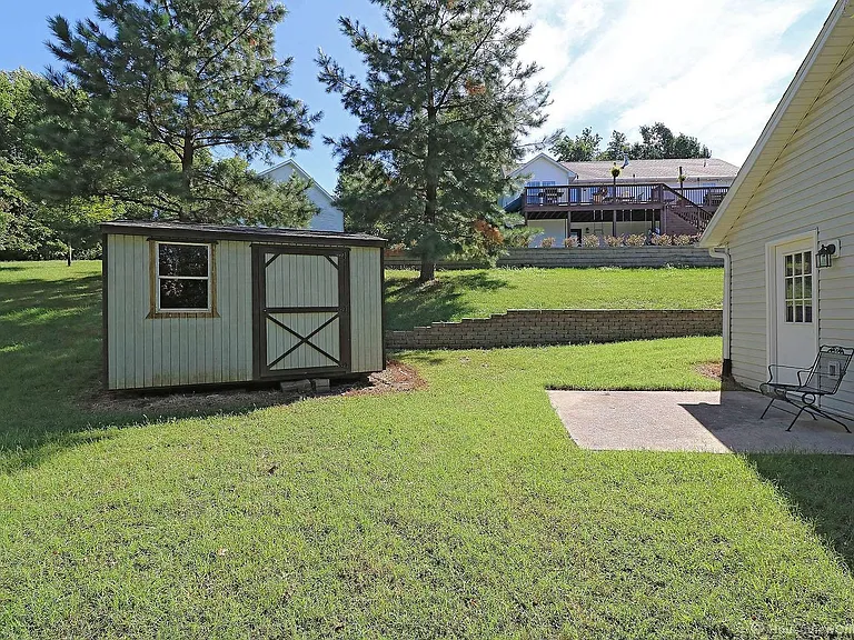 1936 Emily Ct — Photo 20