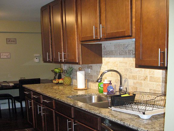 5th image of 1835 W Hatherleigh Ct APT 1B