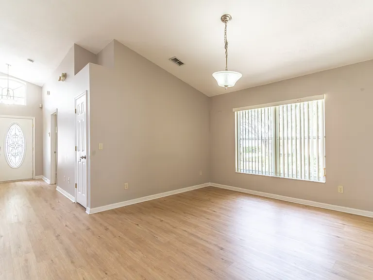 102 Ivy Brook Ct — Photo 13