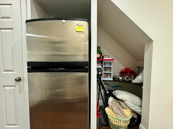 4th image of 2246 1st Ave APT 2