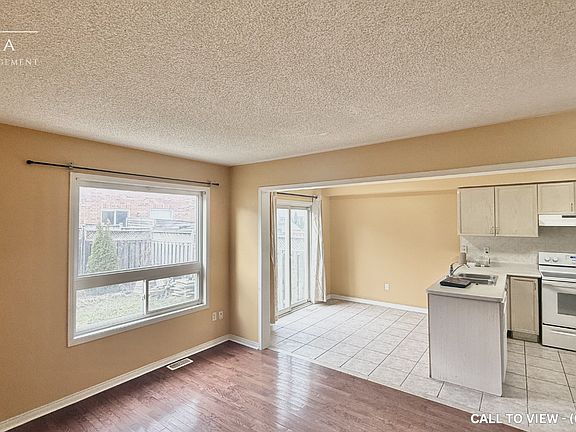2nd image of 13 Tanglemere Cres #1