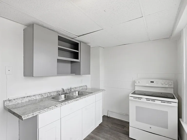 849 Manor St #851 — Photo 5