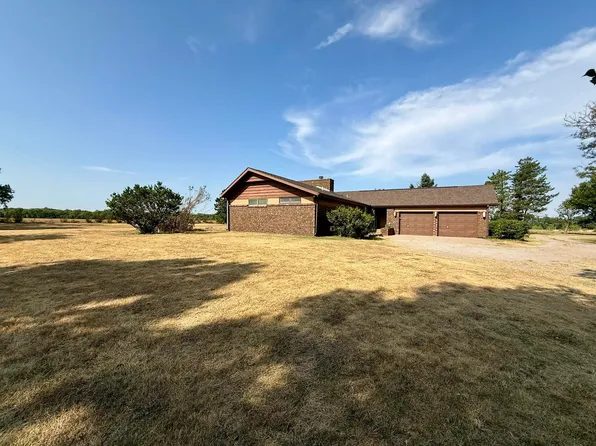 37 NW 48th Rd, Great Bend, KS 67530