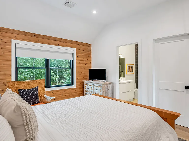 65 Island View Dr W — Photo 49