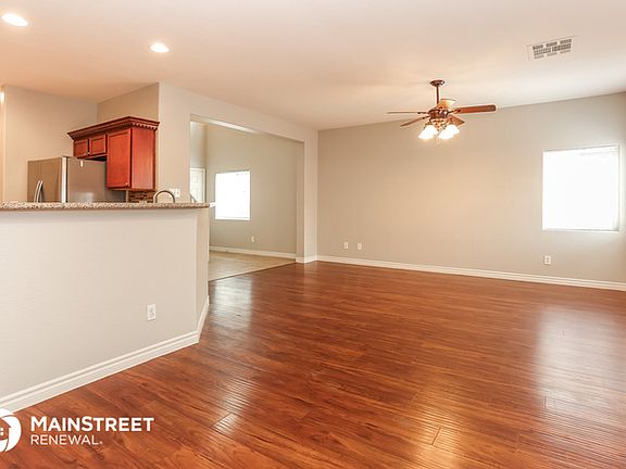 5th image of 6083 Clovelly St