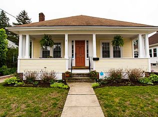 32 Nathaniel Ave, Pawtucket, RI 02860