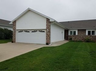 4247 Eastpark Rd, Cedar Falls, IA 50613