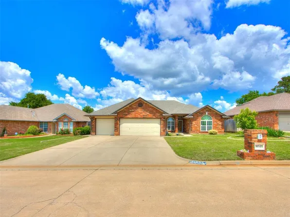 10521 Foxhorn Cir, Midwest City, OK 73130