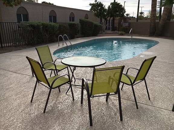 5th image of 534 E Huntington Dr APT 18