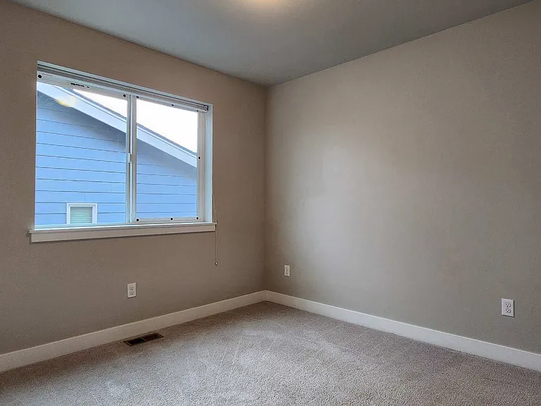 8232 37th Pl NE — Photo 25