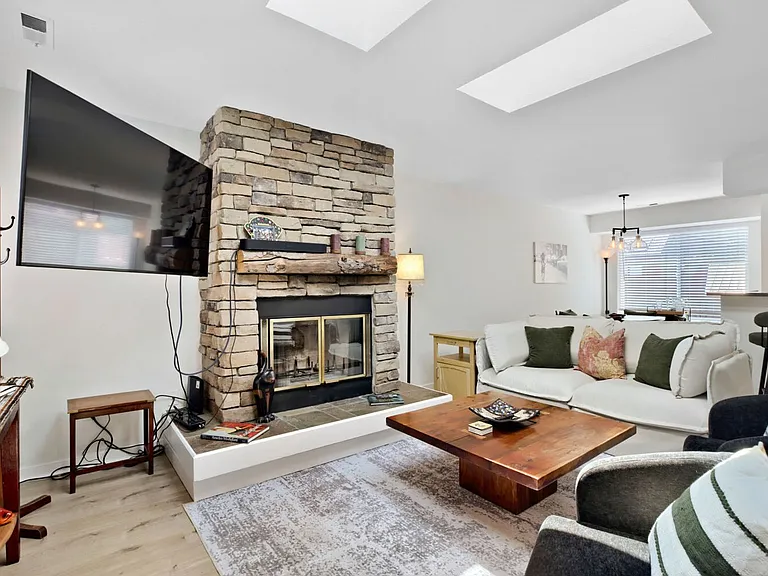 790 Walnut St #D — Photo 9